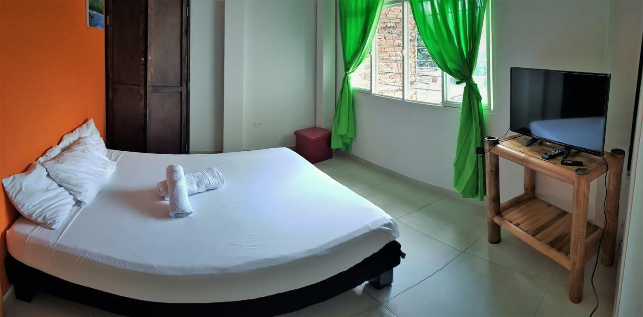 קאלי Hostal La Mercedes Street מראה חיצוני תמונה