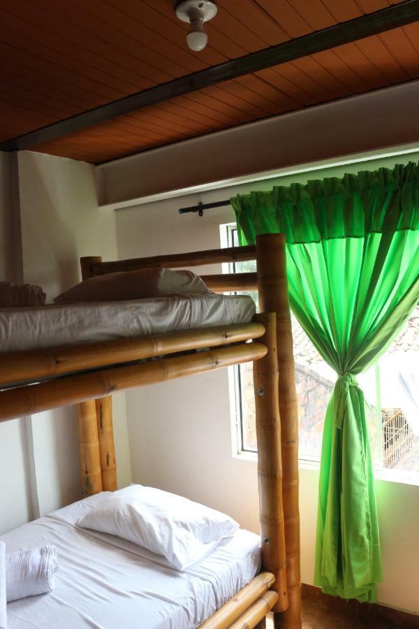 קאלי Hostal La Mercedes Street מראה חיצוני תמונה